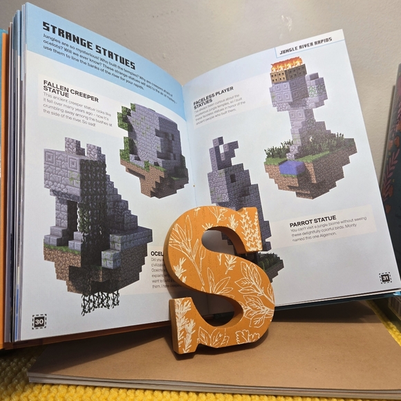 Minecraft: Let's Build! Theme Park Adventure Book - Picture 3 of 4